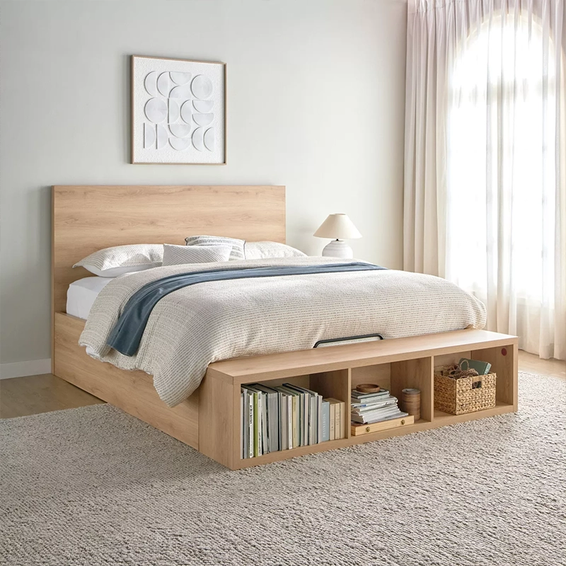Bed with Hydraulic Storage